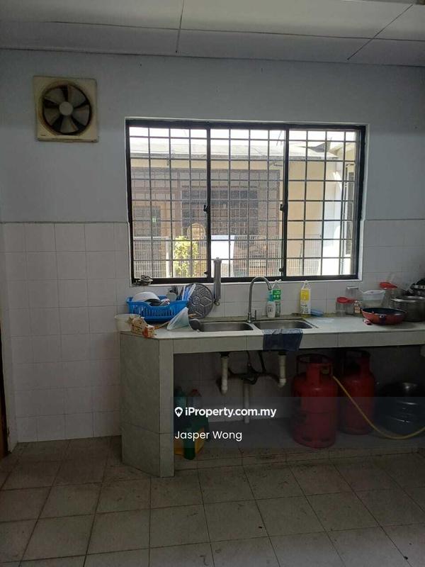 2-storey Terraced House for Sale in Bandar Utama 7, Bandar Utama by Jasper Wong - Kitchen - iProperty.com.my