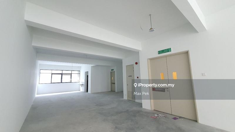 Shop / Office for Sale in Seri Kembangan, Selangor by Max Pek - iProperty.com.my