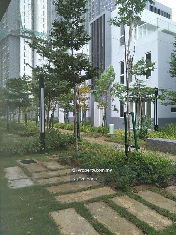 Bungalow House untuk Dijual di Lakefront Villa, Cyberjaya oleh Ng Tze Mann - iProperty.com.my
