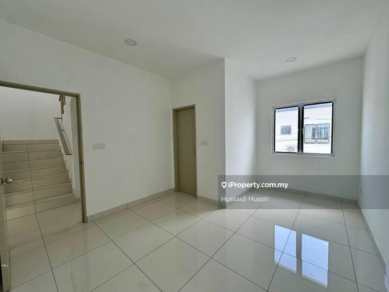3-storey Terraced House for Sale in Semenyih, Selangor by Hussaidi Hussin - iProperty.com.my