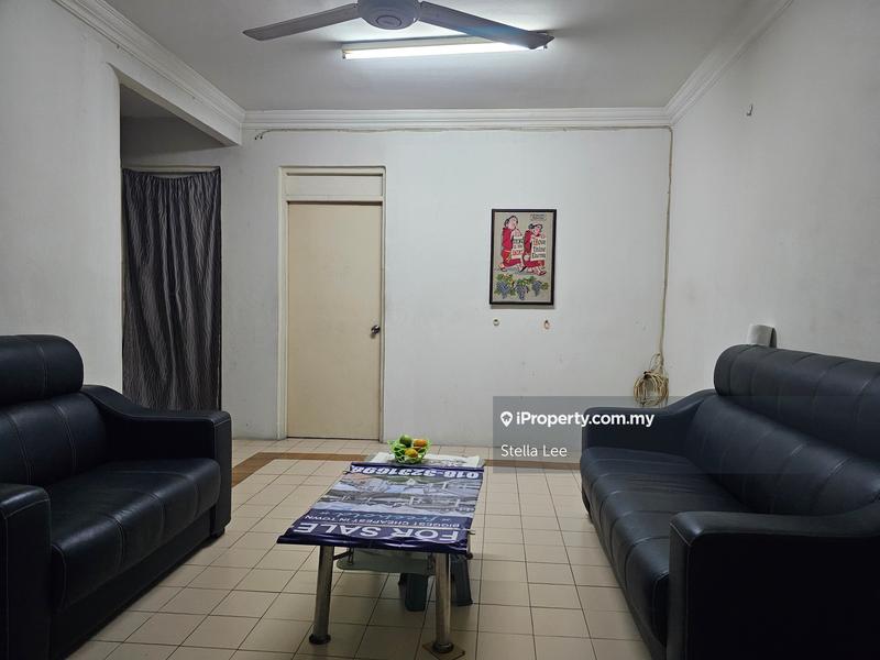 For Sale - Glen Court