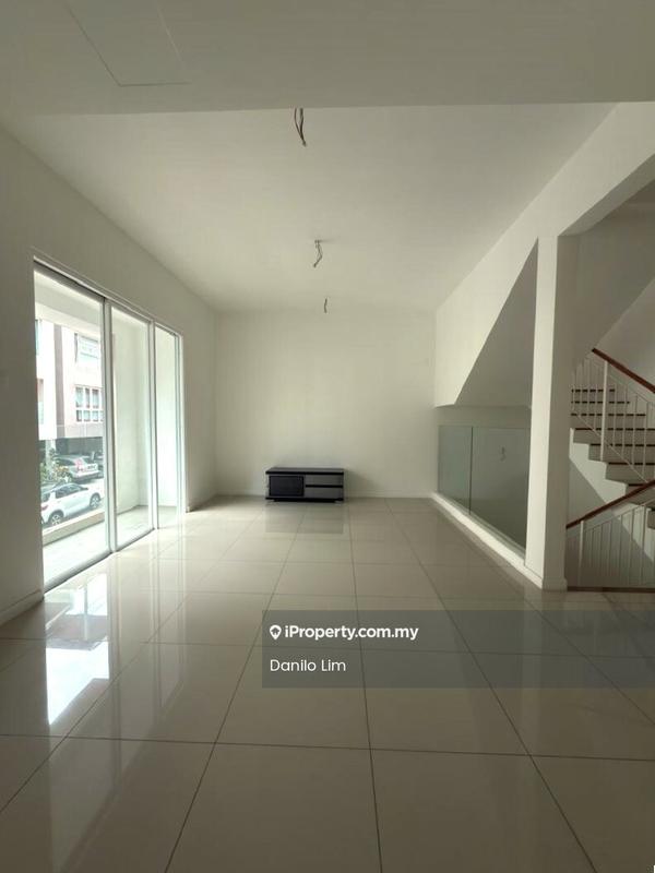 3-storey Terraced House for Sale in Batu 9, Cheras by Danilo Lim - Living Room - iProperty.com.my