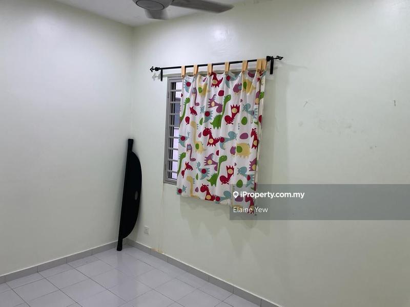 Rumah Bandar untuk Dijual di Aman Siara, Selayang oleh Elaine Yew - iProperty.com.my