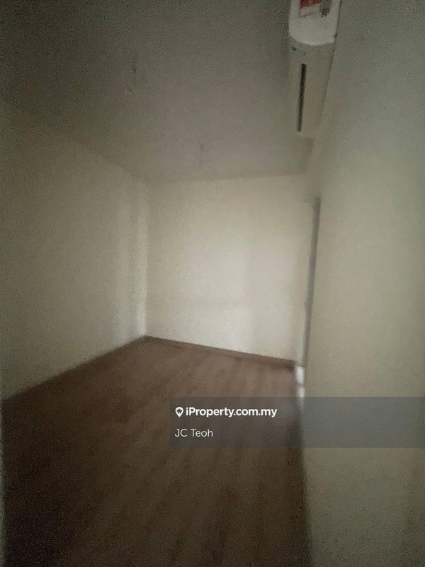 Service Residence for Sale in Nova Saujana by JC Teoh - iProperty.com.my