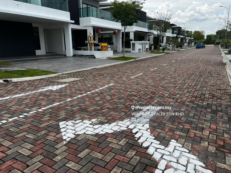 Rumah Berkembar untuk Dijual di D’island Residenc, Puchong oleh Cass Liew - iProperty.com.my