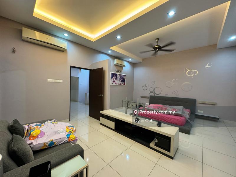 Rumah Berkembar untuk Dijual di Taman Brown, Gelugor oleh Qyan Goh - iProperty.com.my