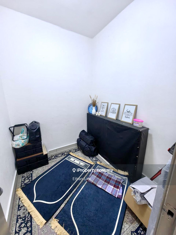 Service Residence for Sale in Larkin Heights by Ethan Lim - iProperty.com.my