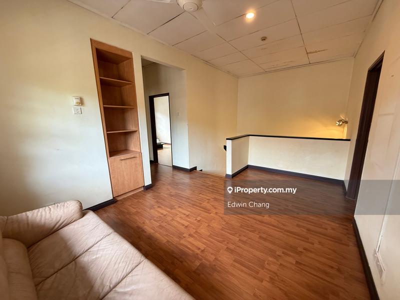 Rumah Berkembar untuk Dijual di Bandar Kinrara Seksyen 6, Bandar Kinrara oleh Edwin Chang - iProperty.com.my