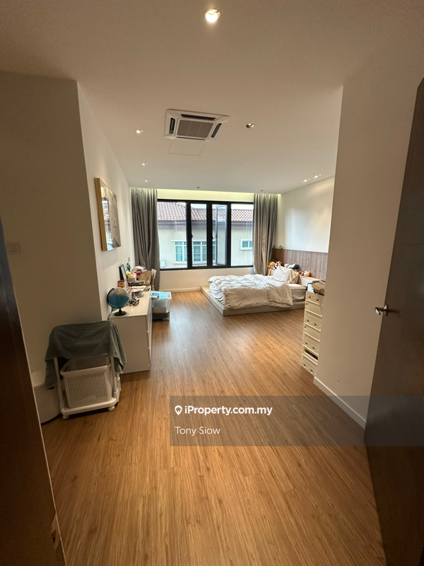 Bungalow House for Sale in Selangor Polo Residency, Kota Damansara by Tony Siow - iProperty.com.my