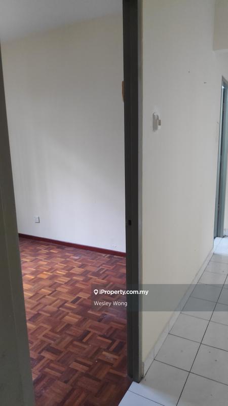 Apartment for Sale in Crystal Tower (Pangsapuri Kristal) by Wesley Wong - iProperty.com.my