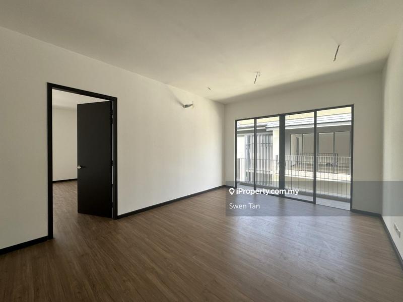 Rumah Berangkai 2 Tingkat untuk Dijual di Telok Panglima Garang, Selangor oleh Swen Tan - iProperty.com.my