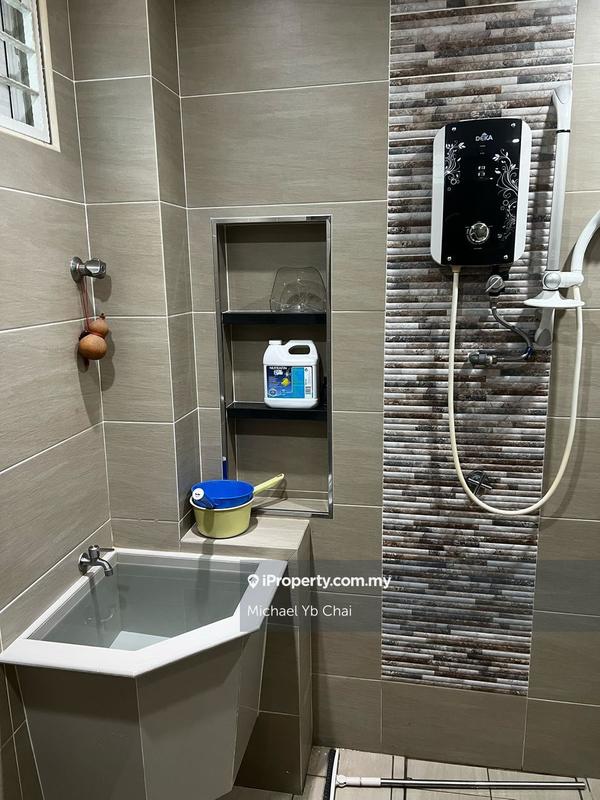 Rumah Teres 2-Tingkat untuk Dijual di Taman Bukit Serdang, Seri Kembangan oleh Michael Yb Chai - iProperty.com.my