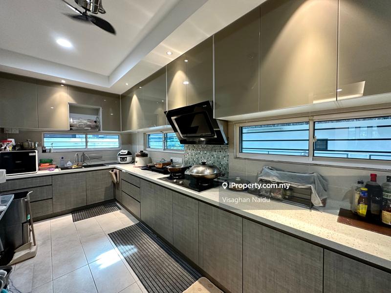 Bungalow House untuk Dijual di Bandar Country Homes, Rawang oleh Visaghan Naidu - iProperty.com.my