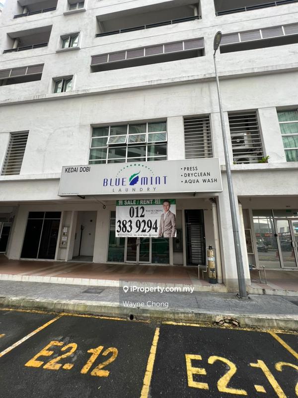For Rent - [1 RESERVED PARKING] GROUND FLOOR SHOP OUG PARKLANE