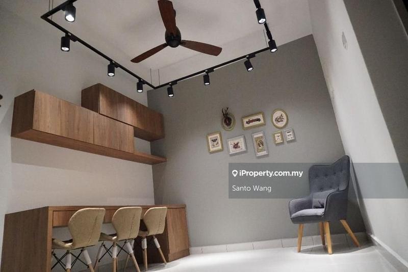 Rumah Berangkai 3 Tingkat untuk Dijual di Bandar Seri Alam, Masai oleh Santo Wang - iProperty.com.my