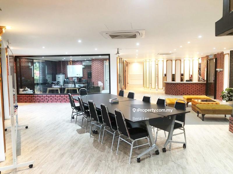 For Sale - (Furnished & Renovated) Pusat Komersial LGSB T6
