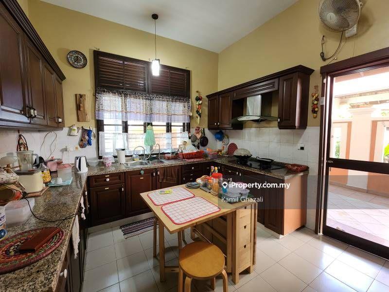 Bungalow House for Sale in RENOVATED Bungalow @ Kota Seriemas, Nilai, Nilai by Kamil Ghazali - iProperty.com.my
