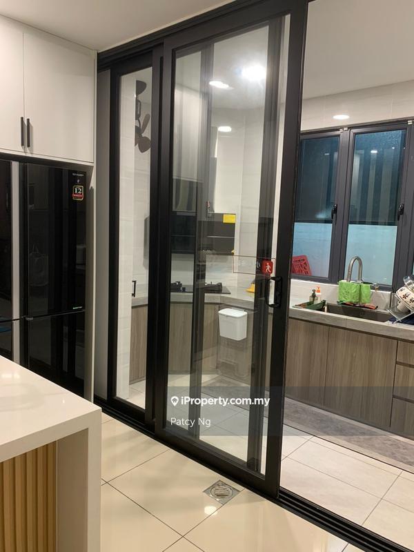 Rumah Berkembar untuk Dijual di Taman Bukit Serdang, Seri Kembangan oleh Patcy Ng - iProperty.com.my