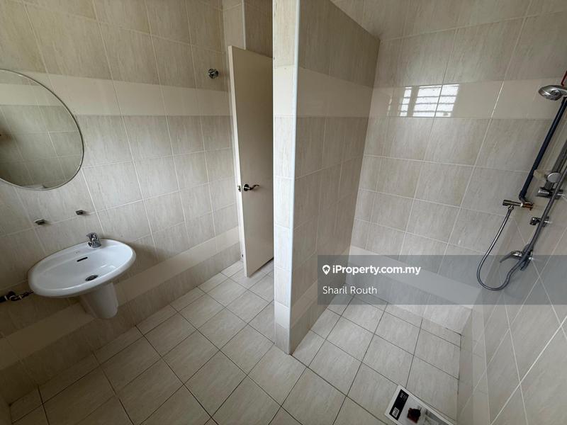 Rumah Teres 3-Tingkat untuk Dijual di Taman Bukit Prima, Cheras oleh Sharil Routh - iProperty.com.my
