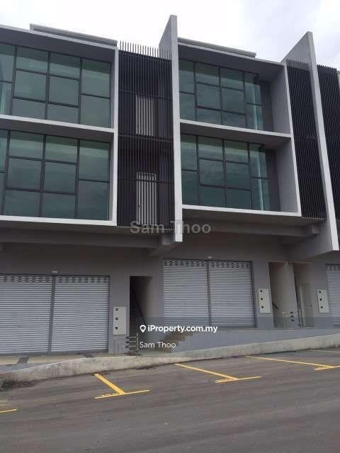 For Sale - 32 Avenue Bukit Serdang