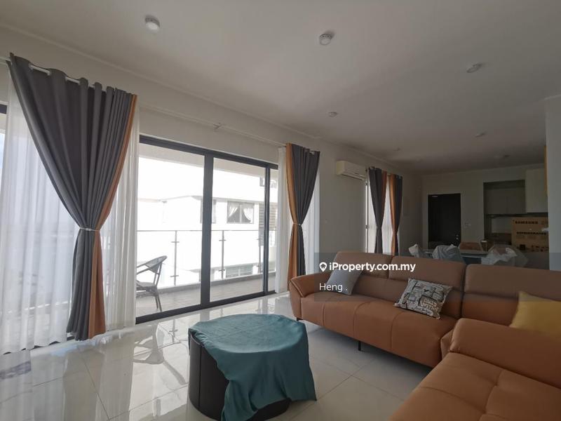 For Rent - Royal Strand @ Country Garden Danga Bay
