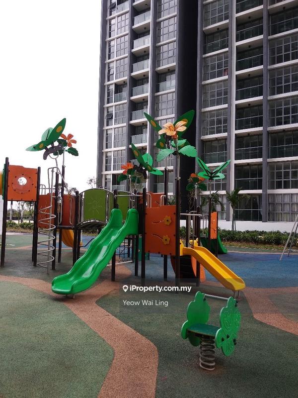 Condominium for Sale in Lakefront Residence by Yeow Wai Ling - iProperty.com.my