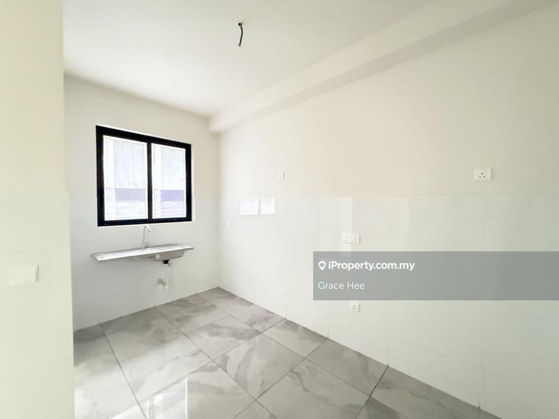 3-storey Terraced House for Sale in Taman Bukit Serdang, Seri Kembangan by Grace Hee - iProperty.com.my