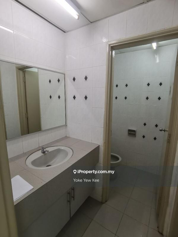 Shop / Office for Sale in Seksyen 17, Petaling Jaya by Kee Yoke Yew - iProperty.com.my