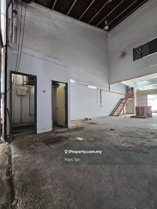 For Rent - 2 Storey Reno , SD 5/2G