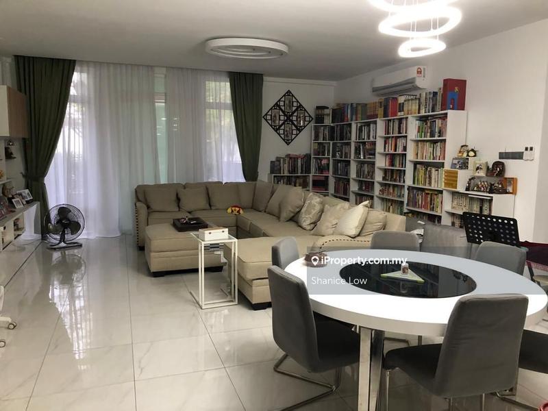 For Sale - Seri Puteri Hills Town Villa & Condominium