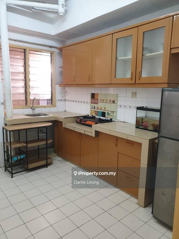 For Rent - Menara Pelangi