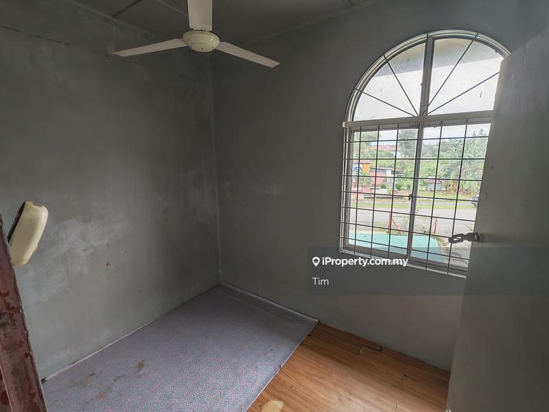Rumah Teres 2-Tingkat untuk Dijual di Taman Datuk Thamby Chik Karim, Batu Berendam oleh Tim - iProperty.com.my