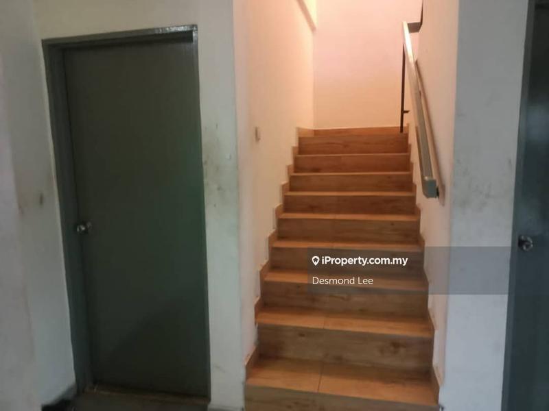 Rumah Berkembar untuk Dijual di Taman Kasih, Ulu Tiram oleh Desmond Lee - iProperty.com.my