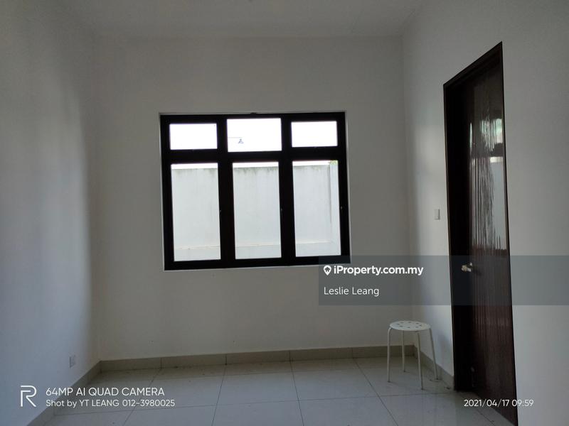 Rumah Berkembar untuk Dijual di Bandar Kinrara Seksyen 8, Bandar Kinrara oleh Leslie Leang - iProperty.com.my