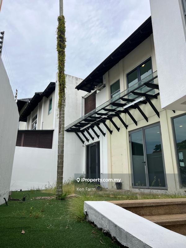 Bungalow House for Sale in The Villa Serai Saujana Golf Resort, Saujana by Ken Farm - iProperty.com.my