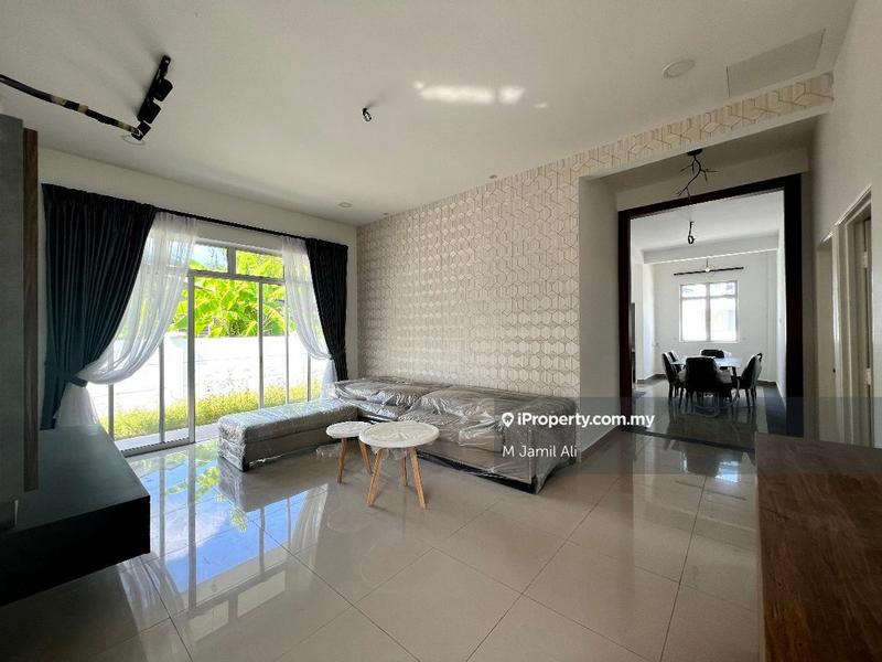 Bungalow House for Sale in Kampung Peserai, Batu Pahat by M Jamil Ali - iProperty.com.my