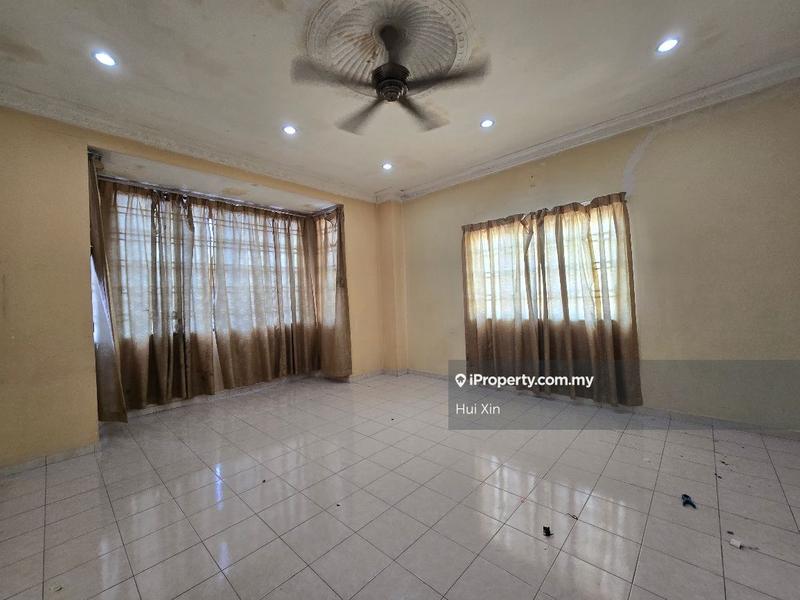 Rumah Berkembar untuk Dijual di Taman Saujana, Klang oleh Hui Xin - iProperty.com.my