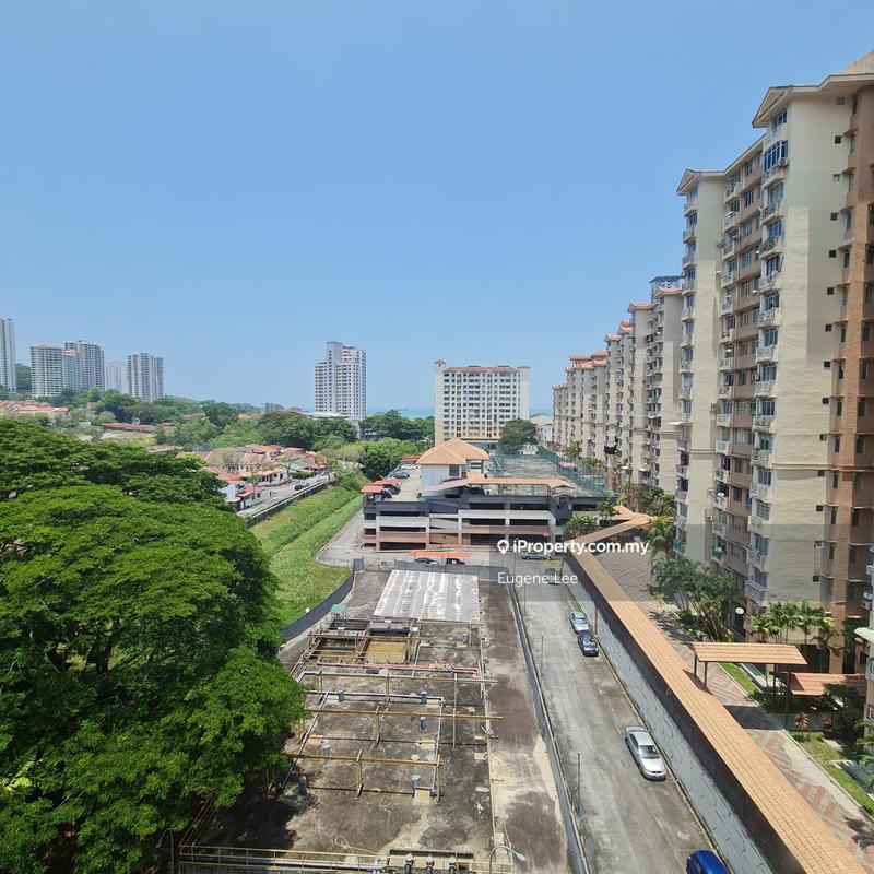 Condominium for Sale in Azuria Condominium by Eugene Lee - iProperty.com.my