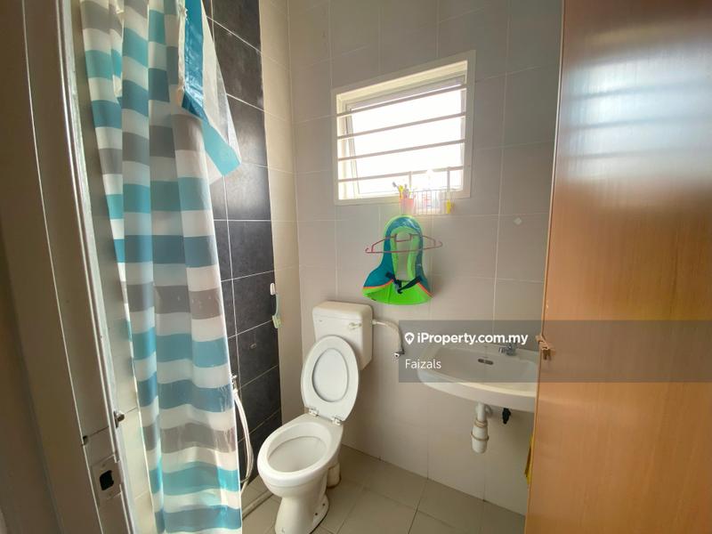 Rumah Berkembar untuk Dijual di Shah Alam, Selangor oleh Faizals - iProperty.com.my