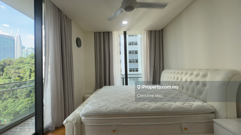 For Rent - 6 CapSquare