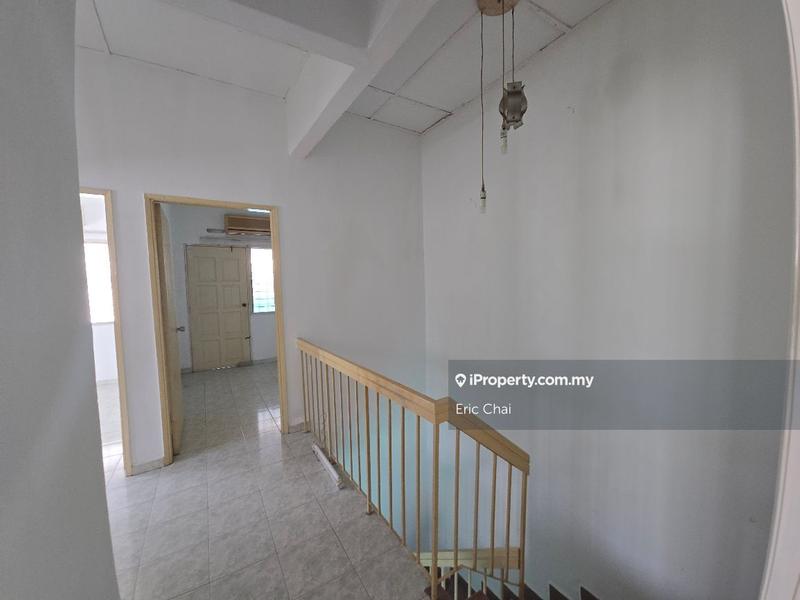 Rumah Berangkai 2 Tingkat untuk Dijual di Taman Puchong Intan, Puchong oleh Eric Chai - iProperty.com.my