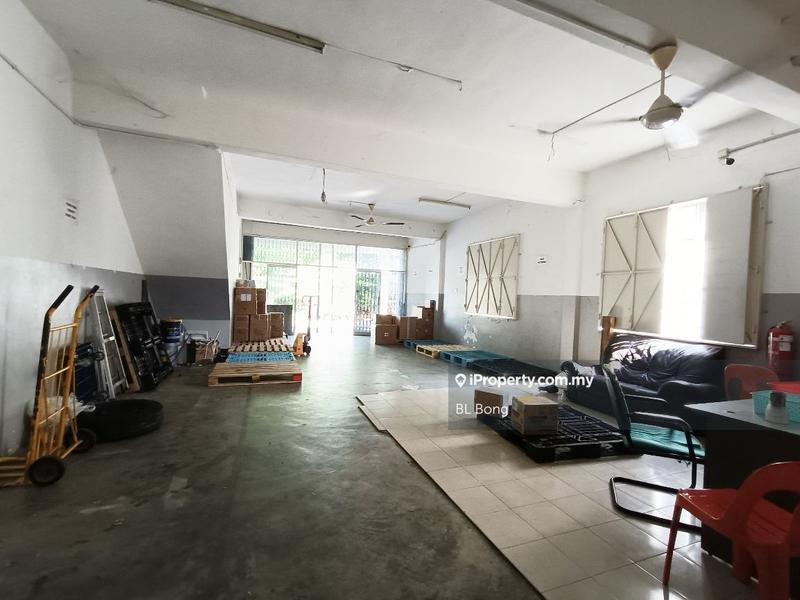 Shop / Office untuk Dijual di Taman Saujana Seksyen 2, Bukit Katil oleh BL Bong - iProperty.com.my