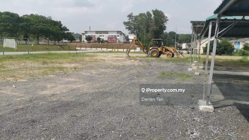 For Rent - Commercial Land Bukit Beruntung for Rent