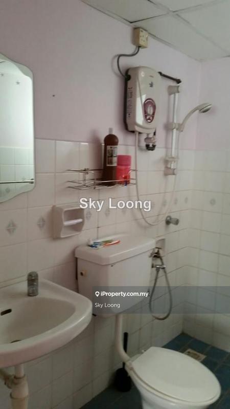 Kondominium untuk Dijual di Pantai Hillpark 5 oleh Sky Loong - iProperty.com.my