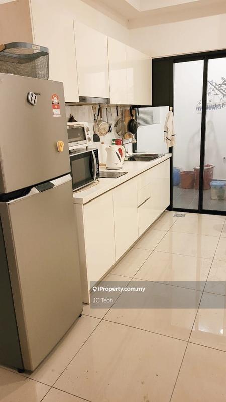 Shop / Office for Sale in Kampung Sungai Kayu Ara, Petaling Jaya by JC Teoh - iProperty.com.my