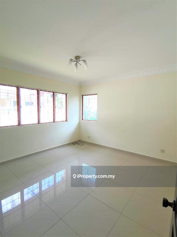 Bungalow House for Sale in Taman Overseas Union (Taman Oug), Jalan Klang Lama (Old Klang Road) by Marcus Liew - iProperty.com.my