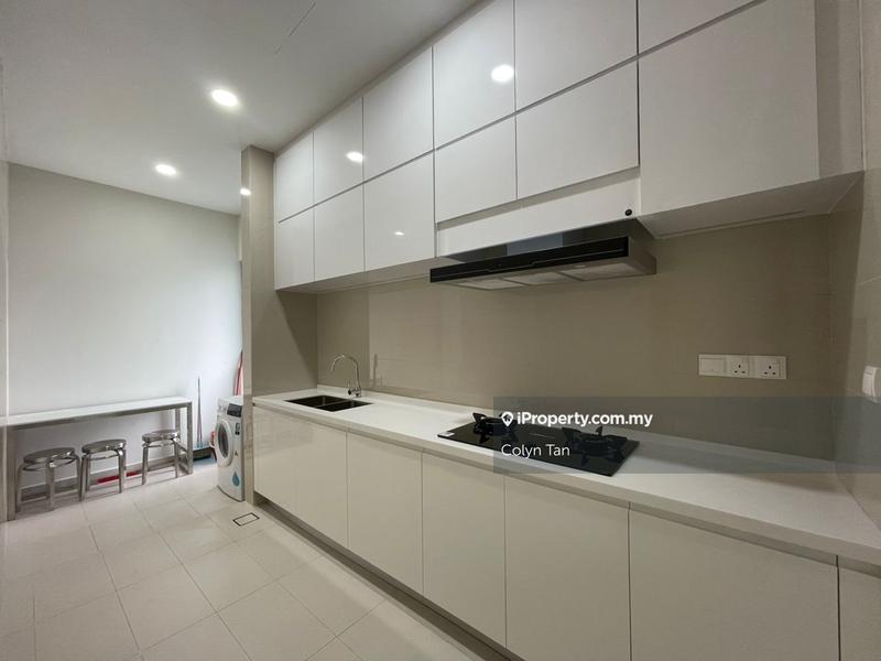 Service Residence for Sale in Mayfair Residences @ Pavilion Embassy by Colyn Tan - iProperty.com.my