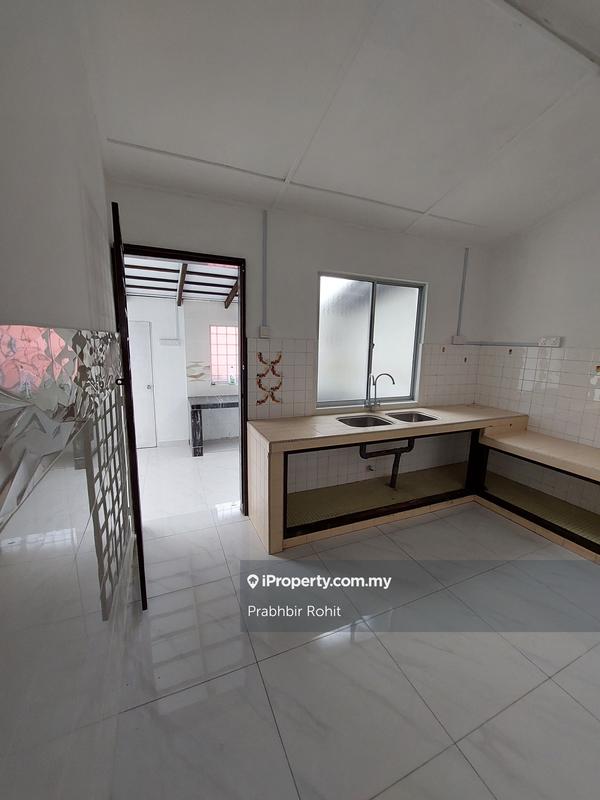 Rumah Berangkai 1 Tingkat untuk Disewa di Petaling Jaya, Petaling Jaya oleh Prabhbir Rohit - iProperty.com.my
