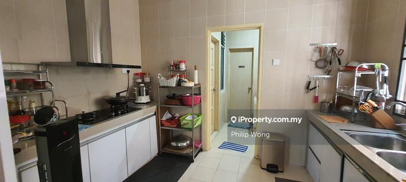 Rumah Berkembar untuk Dijual di Taman Equine, Seri Kembangan oleh Philip Wong - iProperty.com.my