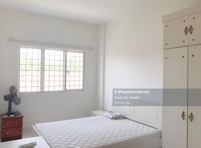 For Sale - Vista Hatamas